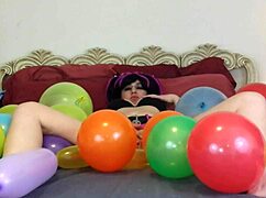 i'm popping balloons while masturbating with vibrator on my feet