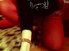 Italian milf cums hard on balloons, dripping wet in close-up action