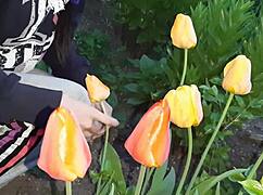 Girlfriend licks my pussy to orgasm in homemade video