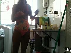 Employee loses phone and explores online world