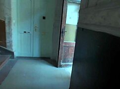 teen hottie akasha cullen deepthroats and swallows delivery guy's cum