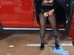 I take Teresa to the mall and she gives me a blowjob in the parking lot while cars pass 😈