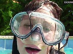 minnie manga and eduard cum in the pool after blowjob and fucking 😏