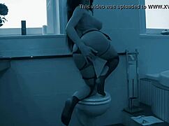 Alisha Sweet Strippt Für Dich Und Lässt Sich Ersatzweise Ficken