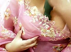 hey, latina teen in saree looking so hot... wanna see more??