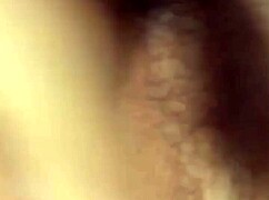 Nhẫn Rose Brings Raw Vietnamese Sex to the Next Level