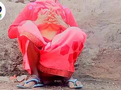 भाभी साड़ी उठाकर इंटेंस फिंगर प्ले करती है