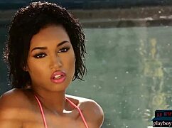 Black teen 18+ model noelle monique strips off her bikini