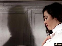 Damn! Teen Gets Pussyfucked Hard After Hot Foreplay