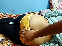 पूजा हॉटी की गांड नॉटी बंगाली भाभी ने पकड़ी वाइल्ड एक्शन में