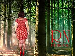 विशाल सेक्रेटरी ऑफिस में लंबी होती है, मैनेजर को हैरान करती है