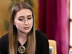 wow, my first lesbian sex was with my psychologist! 😍