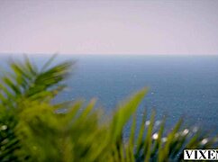 i'm a true swinger couple sharing everything