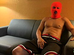 Amateur couch casting turns into intense gay threesome with old bbw squirting.