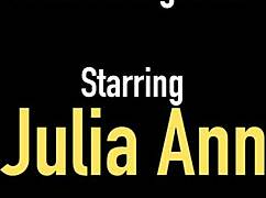want to watch mommy stuff her muff julia ann fingers bangs 😈