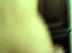 mi compa�era de universidad hermosa rulosa y timida se entera que subo videos y me pide que la grabe