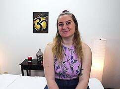 Thick 18 year old alice heart gets a massage