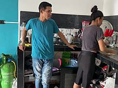 Mi Hermanastro Rompe Mi Coño Con Su Gran Polla