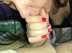 Amateur mature milf gives blowjob with cum in mouth