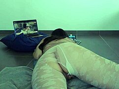 i love watching candice delaware rub her clit to orgasm in this skinny babe compilation.