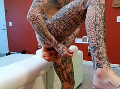 i just used my big toy in this anime hentai scene 😏