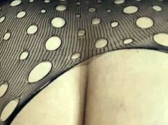 my friend's stepmom has a huge ass and i fucked her in homemade sex