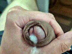 Hey, do you want to suck on this juicy dick right now? 😈