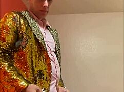 while doing standup, mchenry cruiser gets milf blowjob