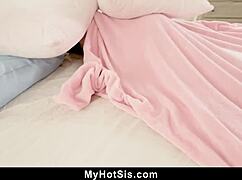 sexy ass stepsister hannah hawthorne licks and kisses her stepbros cock in roleplay