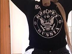 Amateur Fetish with Pantyhose on Face, Kinky Stockings and Nylon Legs in Homemade Comic