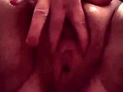 She Loves Massaging Her Juicy Pussy 😍