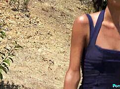 Cute skinny Jada Doll bangs hot stranger in outdoor thrill