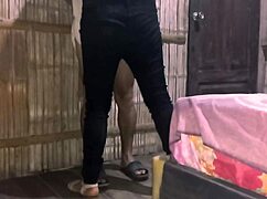 Amigo de la universidad me culea y promete ayudarme en el examen final