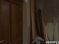 Hey babe, ready for a facial from this worker's load?