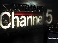 Kagney Linn Karter shares cum with group in costume facial