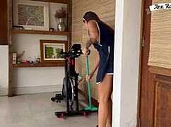 Seduzi o Patrão with Anarothbardreal Riding and Licking Big Clit