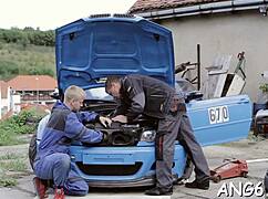 lucky fellow licks and hammers hot chicks bald cum-hole