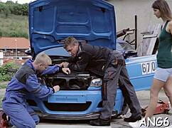 lucky fellow licks and hammers hot chicks bald cum-hole