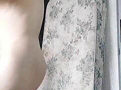 lapijargentina enjoys a long solo relaxation session