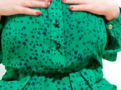 Hot Girl Moans Taking Off Sexy Dress!