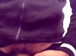 I can't believe the safadeza in the gym bathroom, adrenaline pumping with these hot machos in sheer clothes!