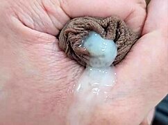 novinho na punheta e gozando, wanna see more?