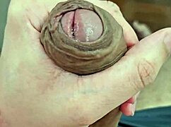 novinho na punheta e gozando, wanna see more?