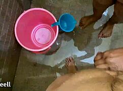 भाभी ने नहाने का मौका दिया for Hot Homemade Ass Action