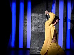 Sexy gay guy, want to see my acrobatic strip tease?