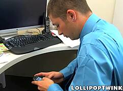 I watch two naugty twinks have hardcore butt sesson in the office