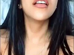 me corro en la garganta profunda de la chupona