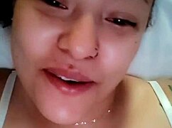 Real Homemade Babe Swallows Cock Deepthroat with Cumshot!