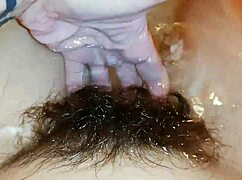 omg my hairy bush underwater, super hairy pussy fetish vid, so wet n wild...