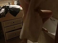 girlfriend says fuck my mom in the ass now